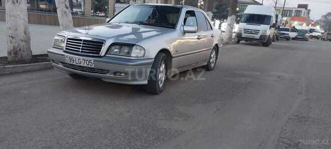 Mercedes C 200-13