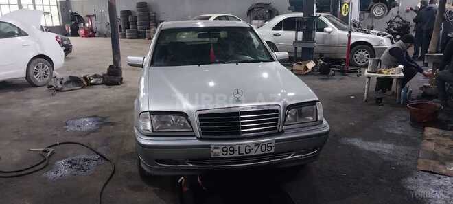 Mercedes C 200-2