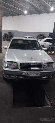 Mercedes C 200-1