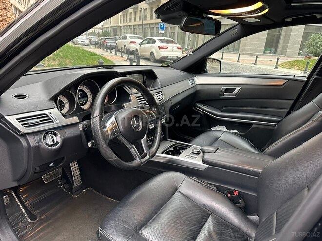 Mercedes E 220-10