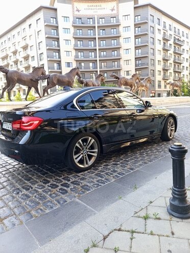 BMW 330-7
