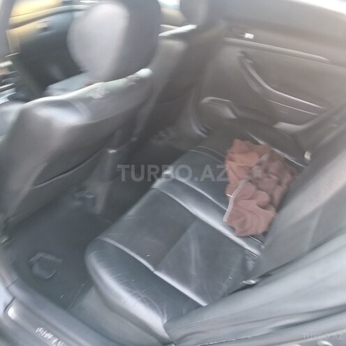 Toyota Avensis-12