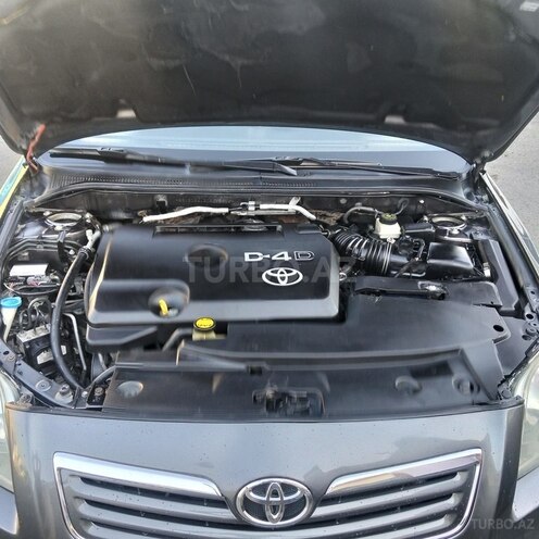 Toyota Avensis-6