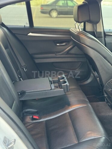BMW 528-2