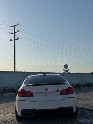 BMW 528-9