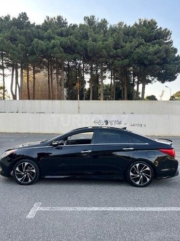Hyundai Sonata-4