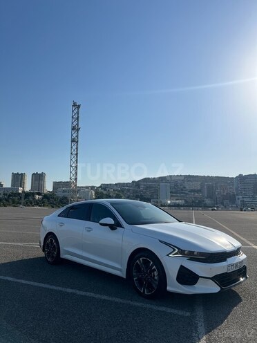 Kia K5-3