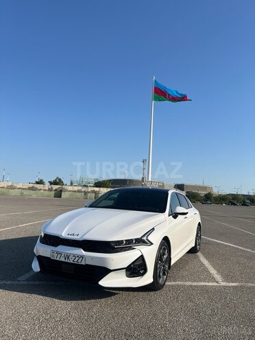 Kia K5-1