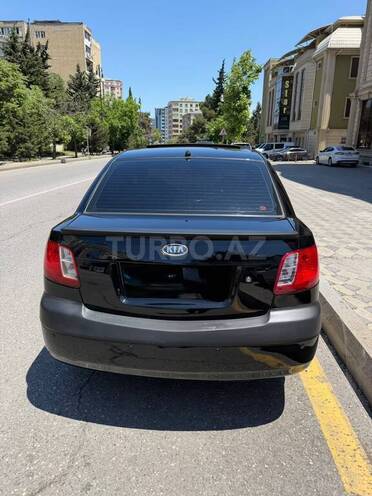 Kia Rio-5