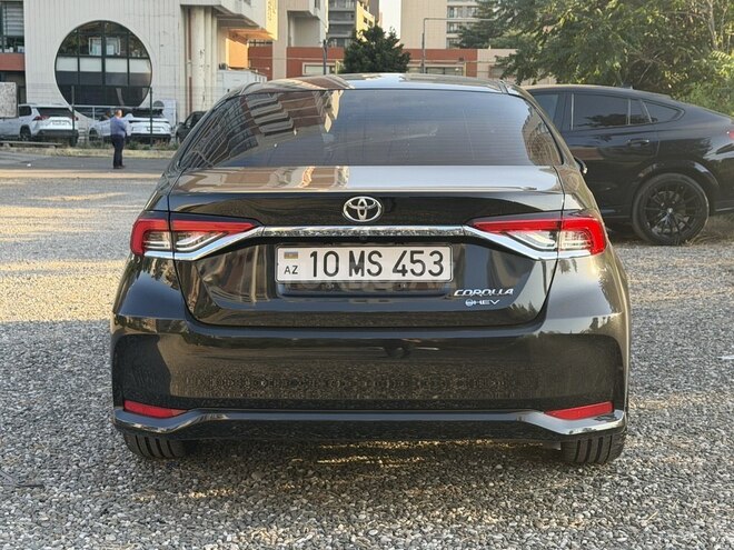Toyota Corolla-4