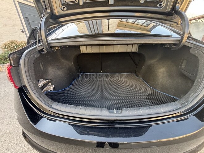 Hyundai Accent-14