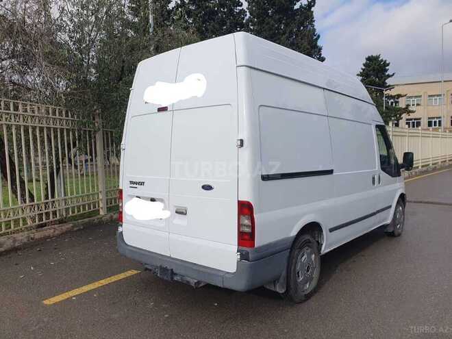 Ford Transit-2