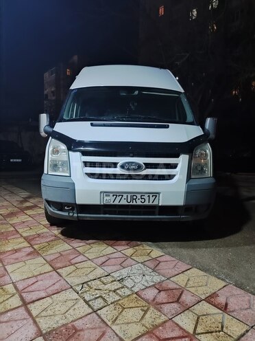 Ford Transit-11