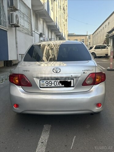 Toyota Corolla-2