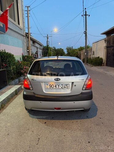 Kia Rio-2
