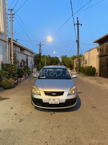 Kia Rio-1