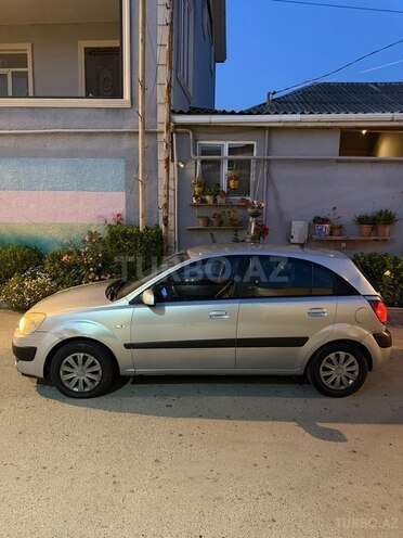 Kia Rio-4