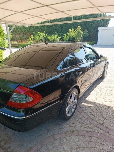 Mercedes E 220-7