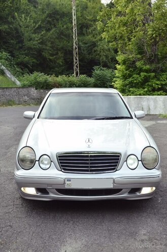 Mercedes E 220-7