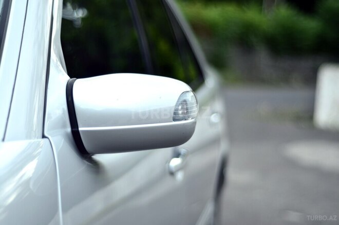 Mercedes E 220-10