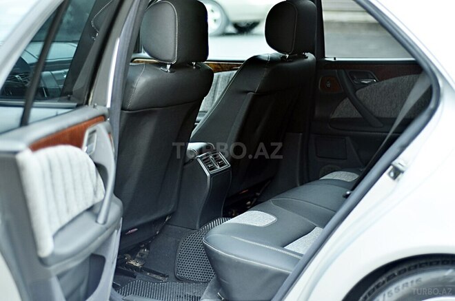 Mercedes E 220-14