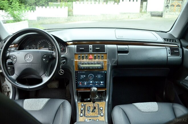 Mercedes E 220-15