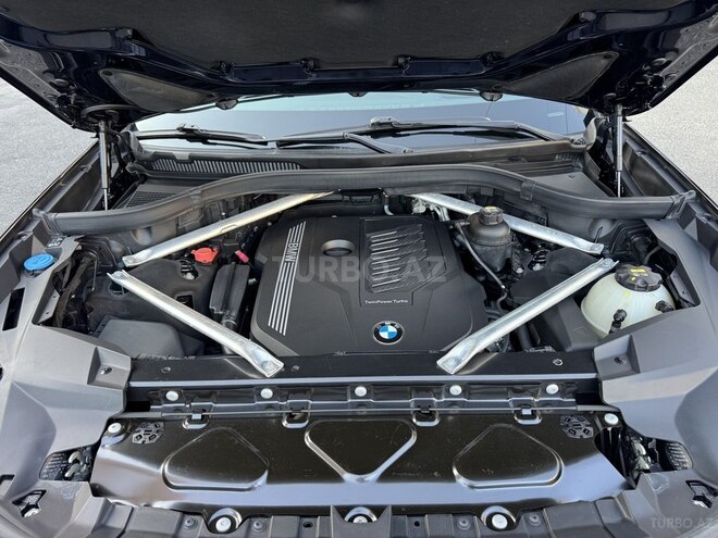BMW X7-19