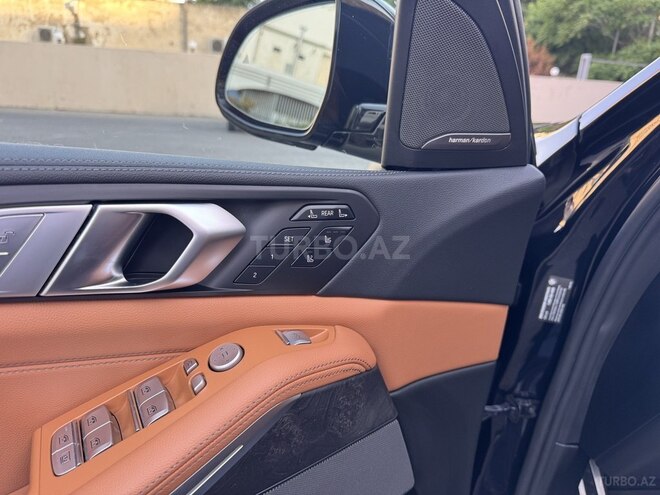 BMW X7-17