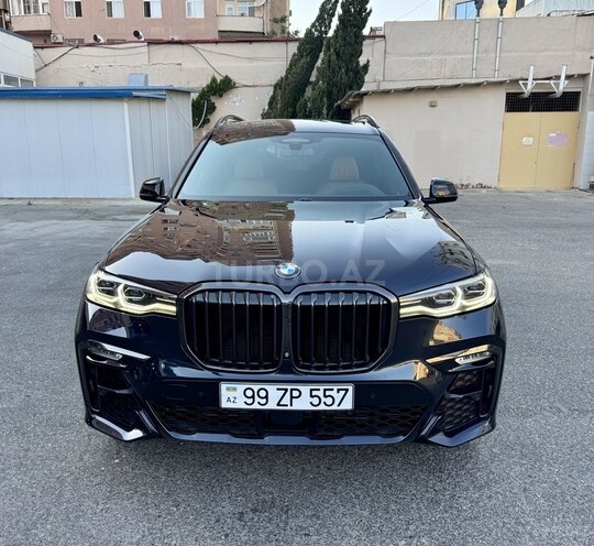 BMW X7-1