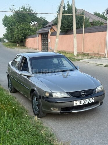 Opel Vectra-2