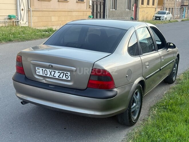 Opel Vectra-6