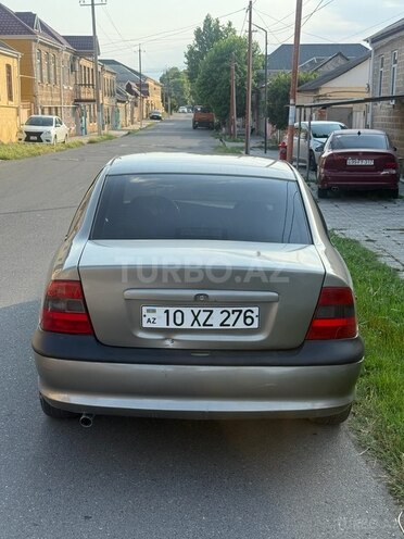 Opel Vectra-5
