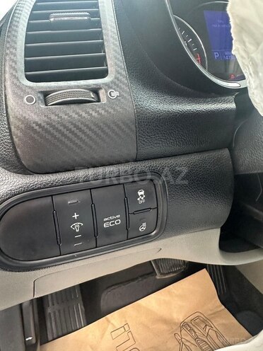 Kia Forte-11