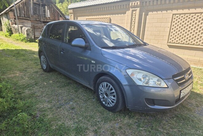 Kia Ceed-2