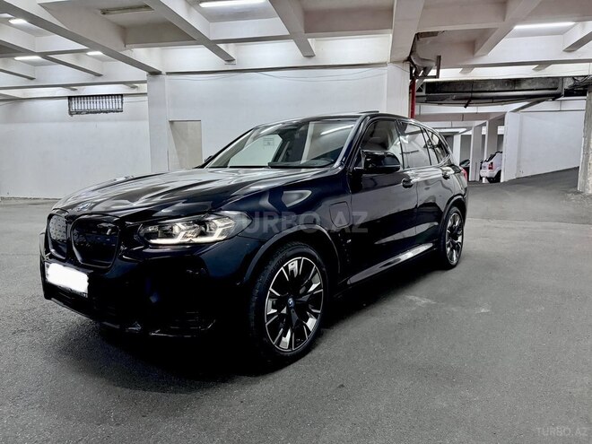BMW iX3-2