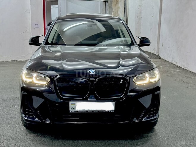 BMW iX3-1
