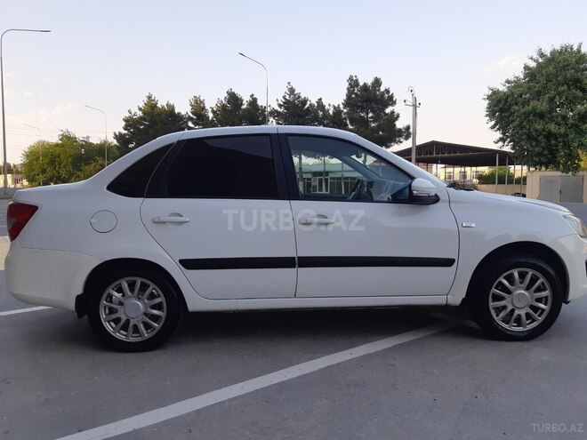 LADA (VAZ) Granta-8