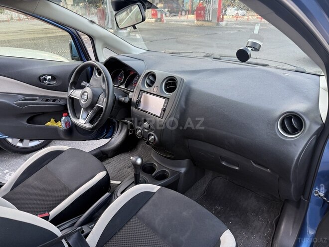 Nissan Note-5