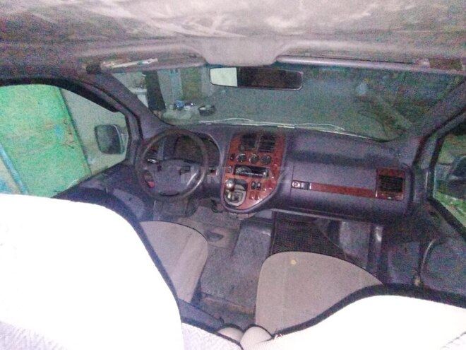 Mercedes Vito 108 D-5