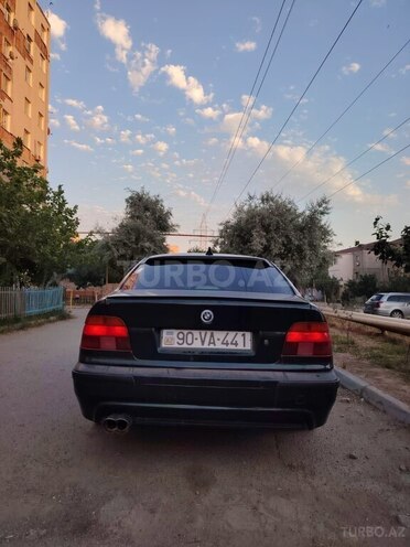 BMW 528-2