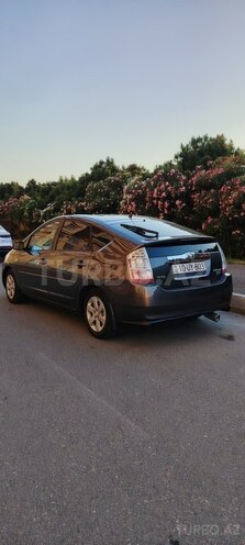 Toyota Prius-2