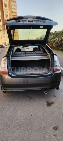Toyota Prius-5