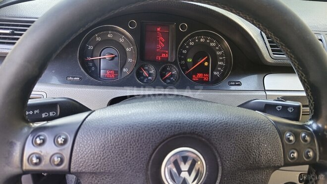 Volkswagen Passat-13