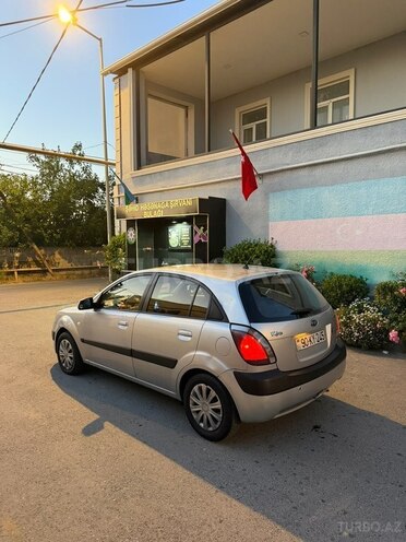 Kia Rio-8
