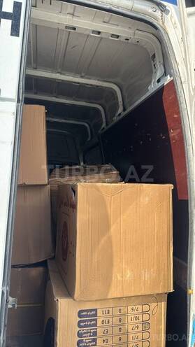 Ford Transit-5