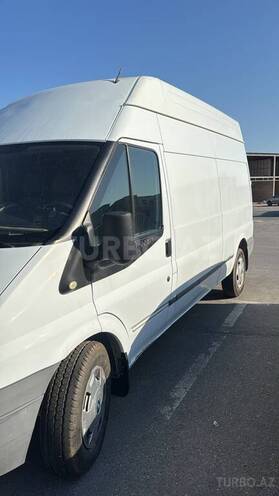 Ford Transit-4