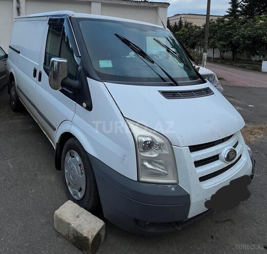 Ford Transit-2