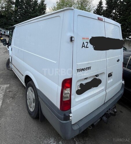 Ford Transit-3