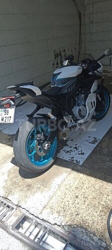 CFMOTO 675 SR-R-3