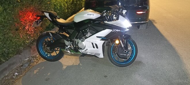 CFMOTO 675 SR-R-7
